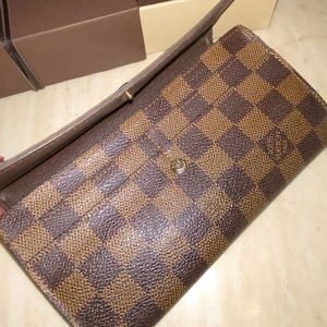 Louis Vuitton Sarah Wallet.